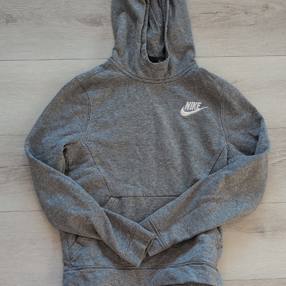 Nike Gray Sweater with Iconic Swoosh and Ribbed Cuffs